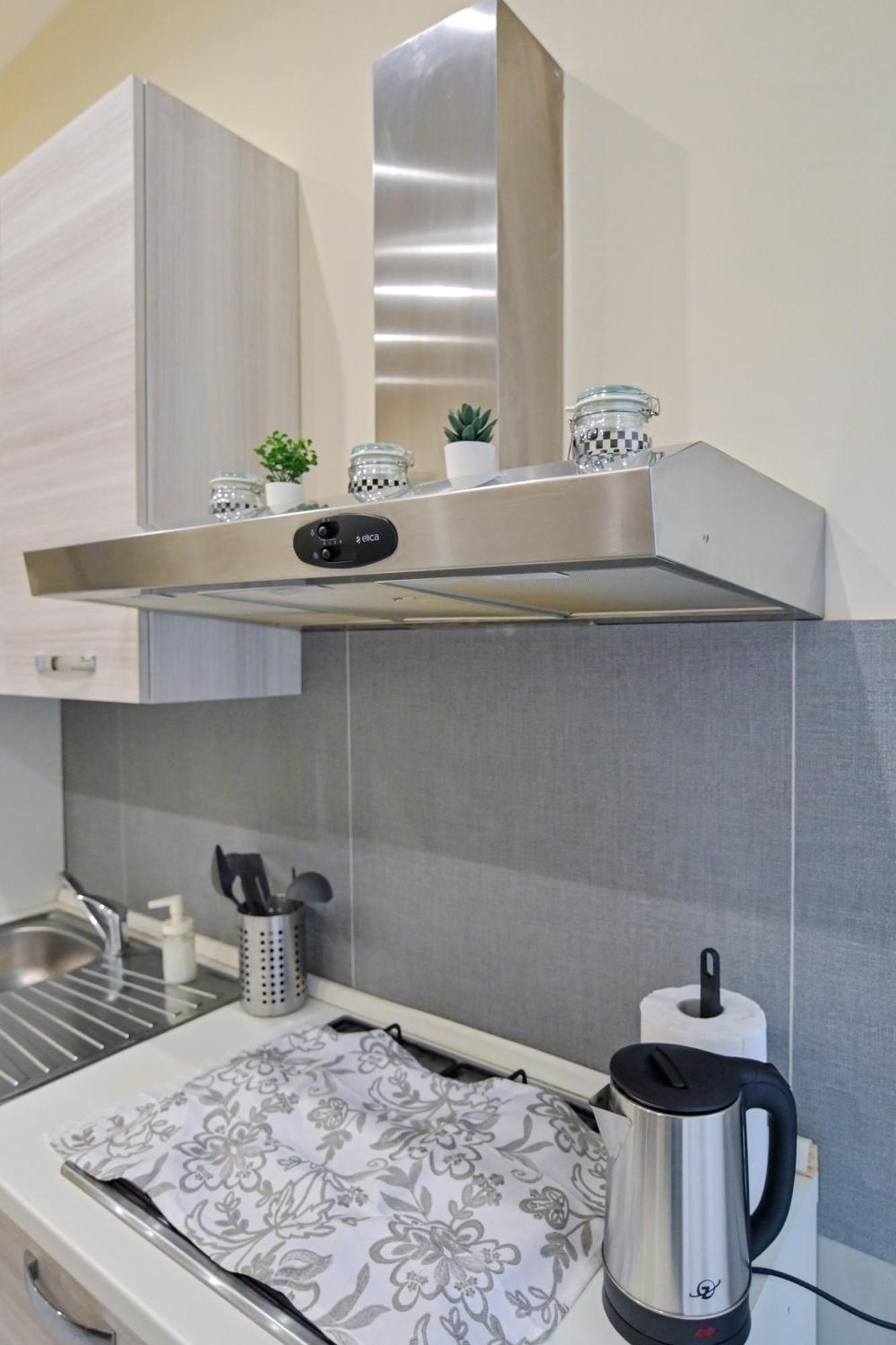 Cozy Central Residence Napoli Bagian luar foto