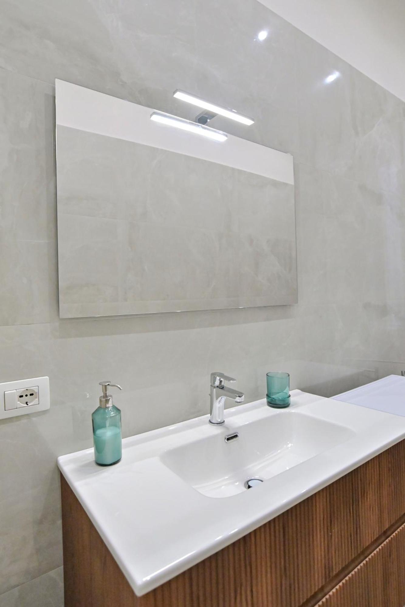 Cozy Central Residence Napoli Bagian luar foto